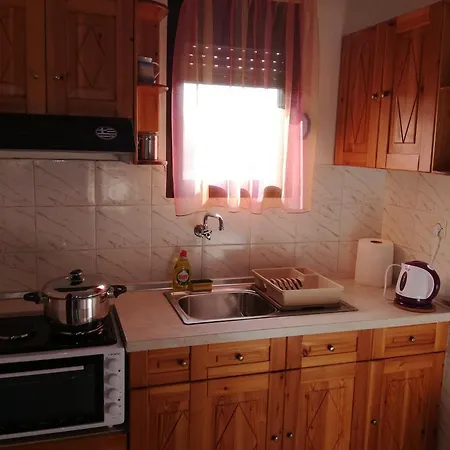 Pappou's Lejlighed *